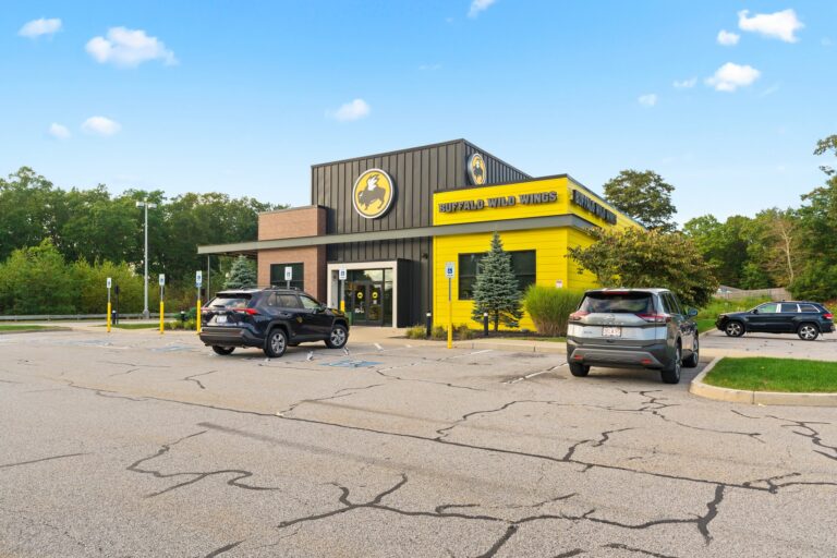 9-web-or-mls-dowling-village-blvd