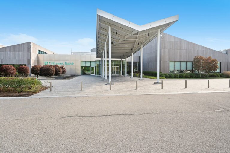 1-web-or-mls-citizens-bank-way